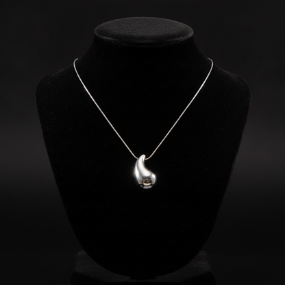 Arc Minimalist Women's Necklace