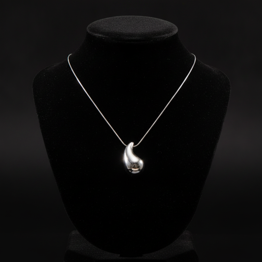 Arc Minimalist Women's Necklace