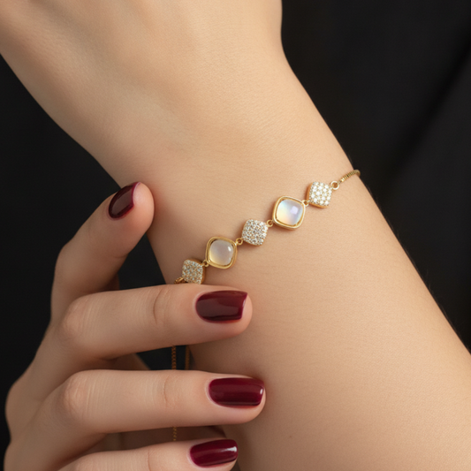 Luxe Cushion Women's Bracelet