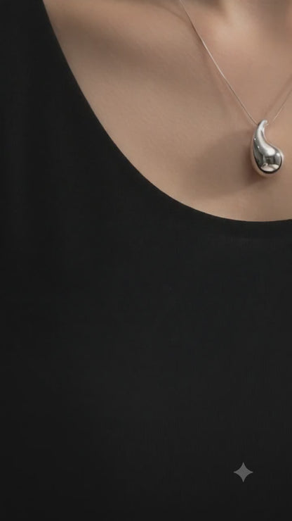 Arc Minimalist Women's Necklace